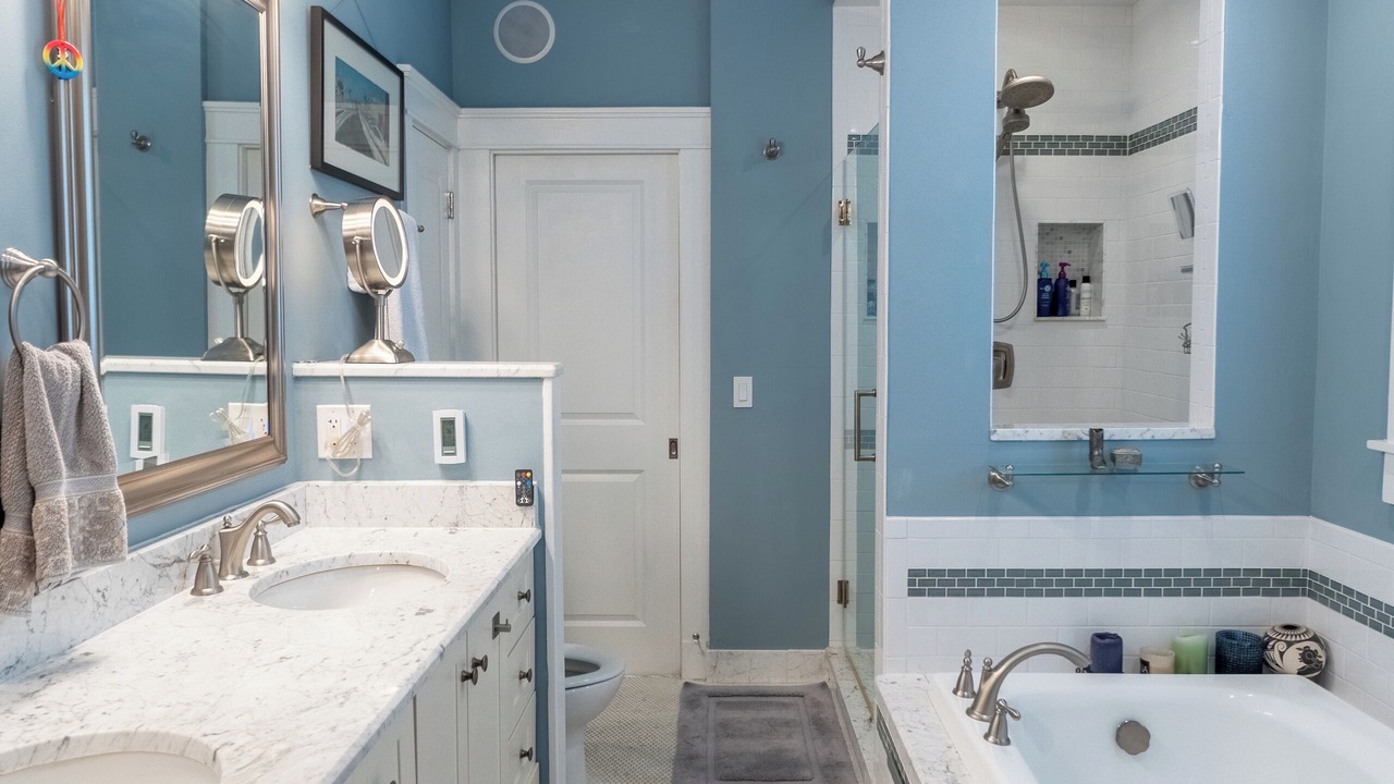 Photo of Bathroom in Audubon