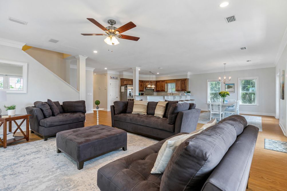 Photo of Livingroom in Ocean Springs