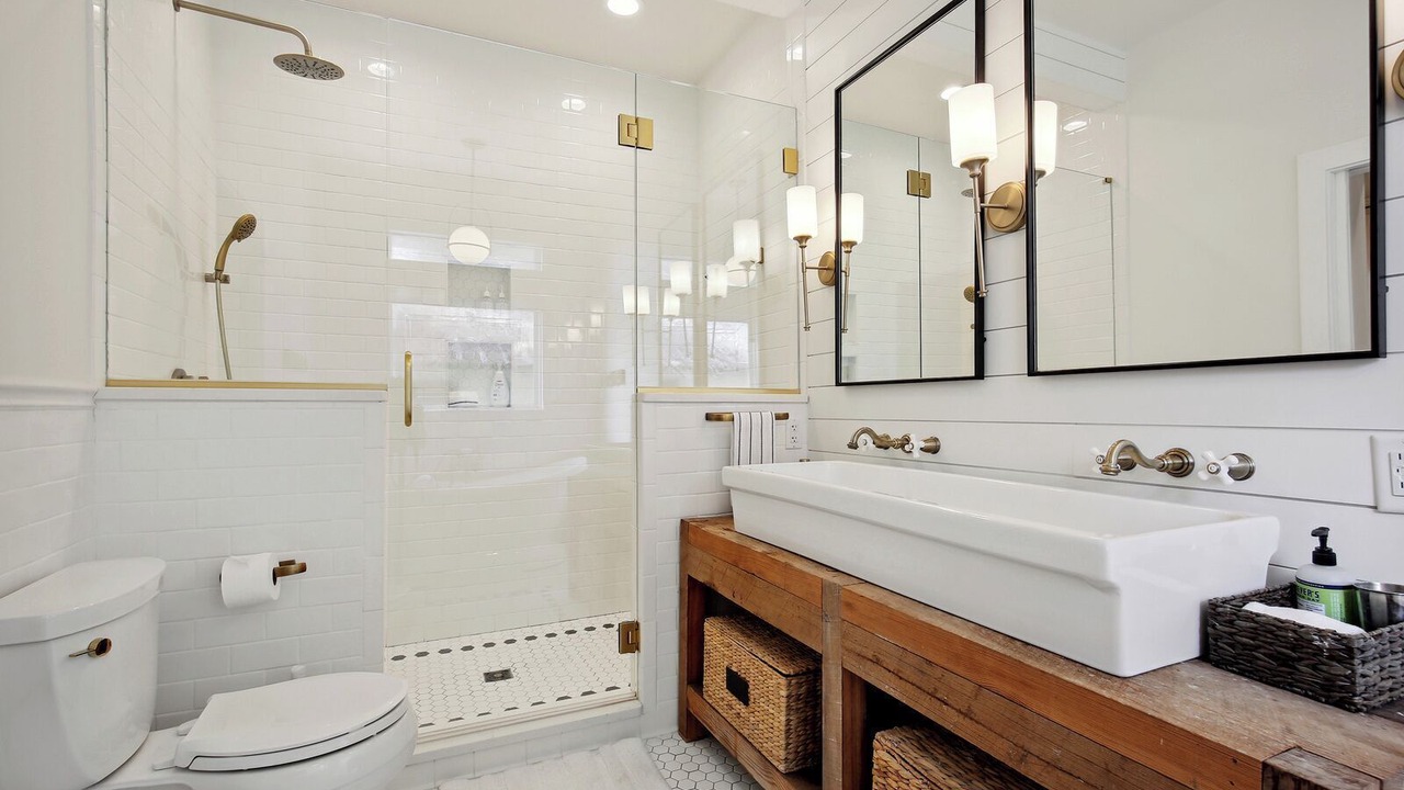 Photo of Bathroom in Mandeville