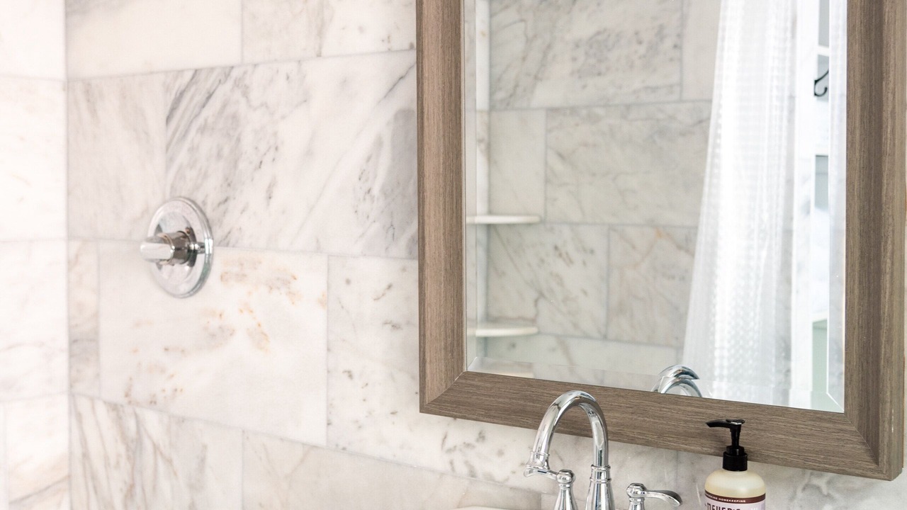 Photo of Bathroom in Central Carrollton Association