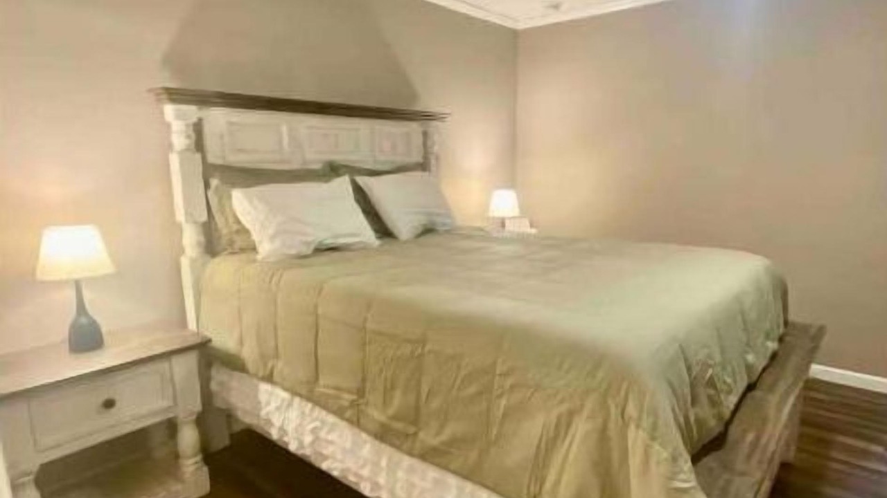Photo of Bedroom in Sunshine