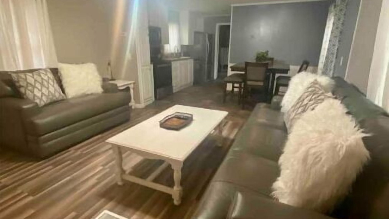 Photo of Livingroom in Sunshine