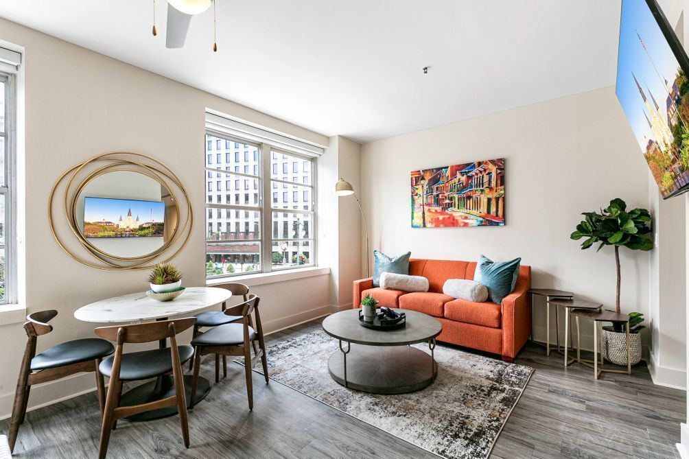 Photo of Livingroom in Central Business District