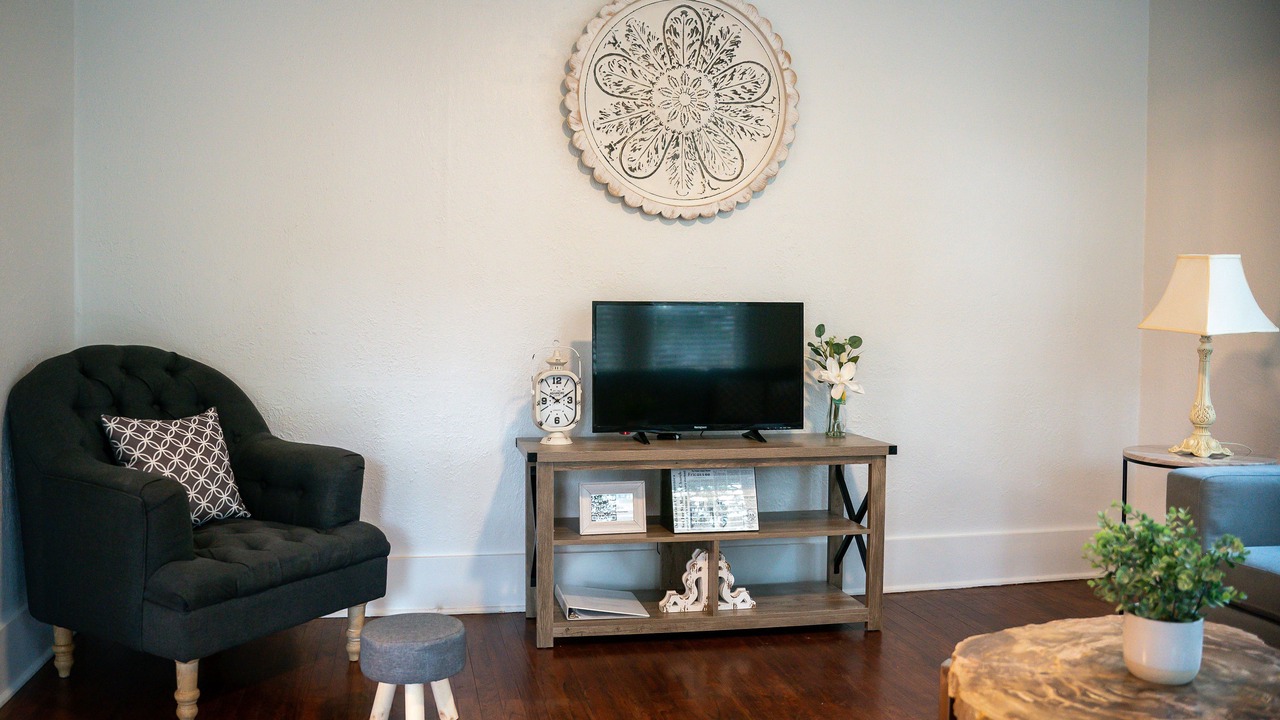 Photo of Livingroom in New Roads