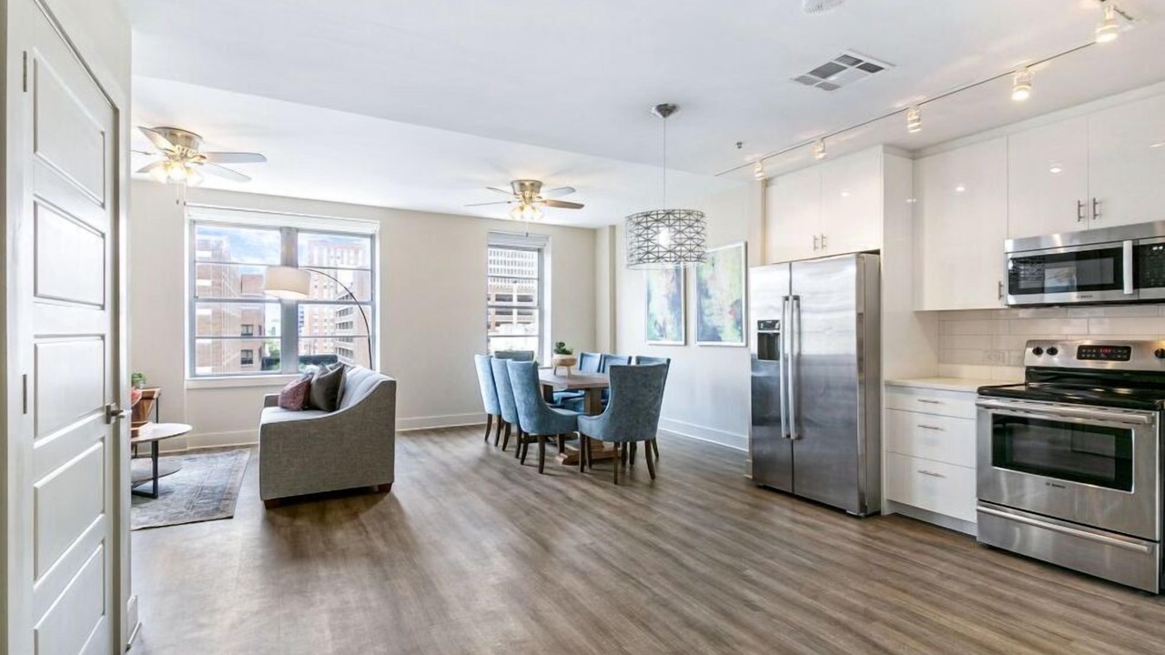 Photo of Livingroom in Central Business District