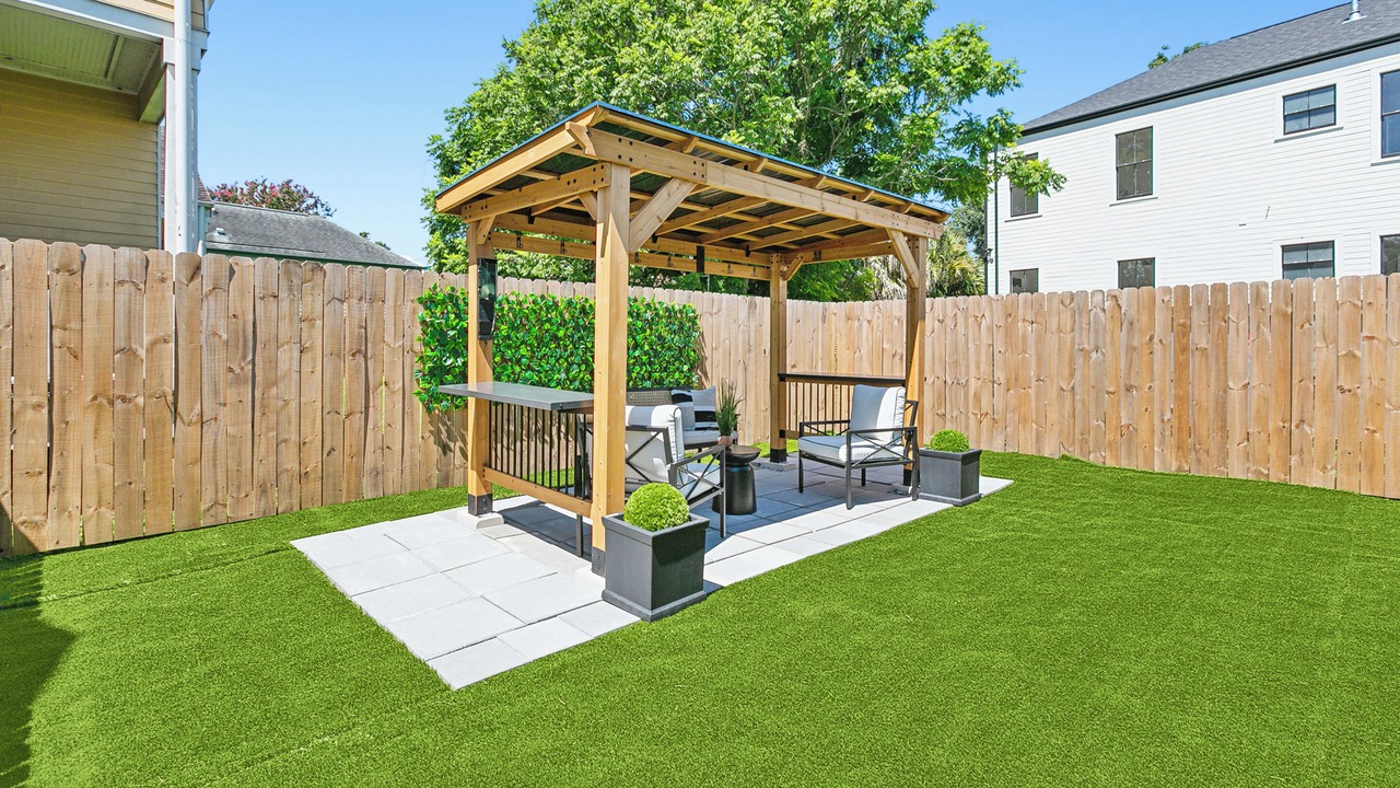 Photo of Patio Balcony in Seventh Ward