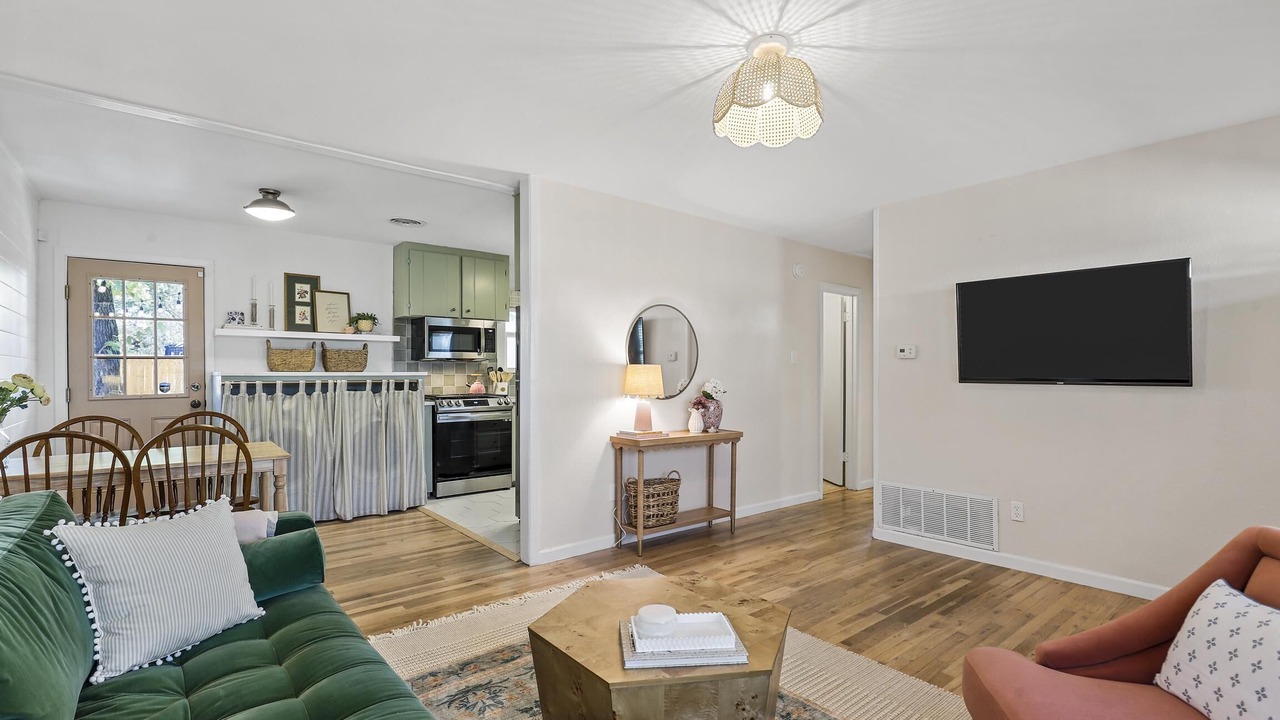 Photo of Livingroom in Fort Worth