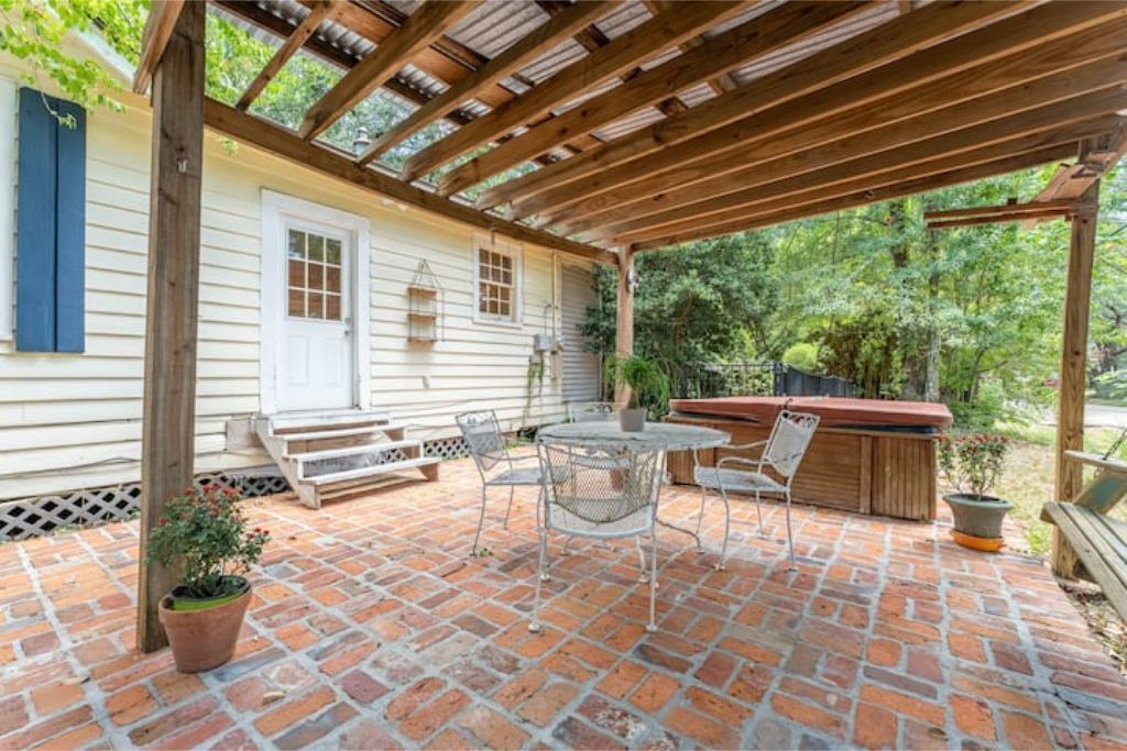 Photo of Outdoor in Highlands - Perkins