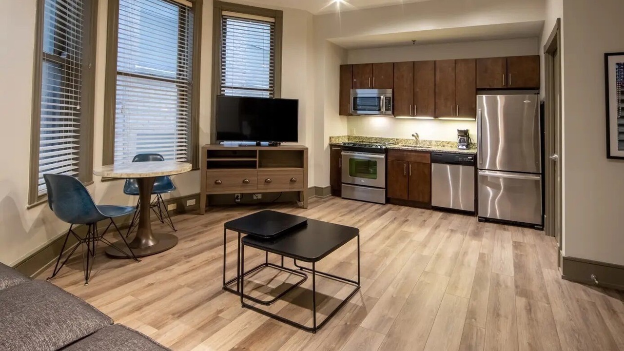 Photo of Livingroom in Central Business District