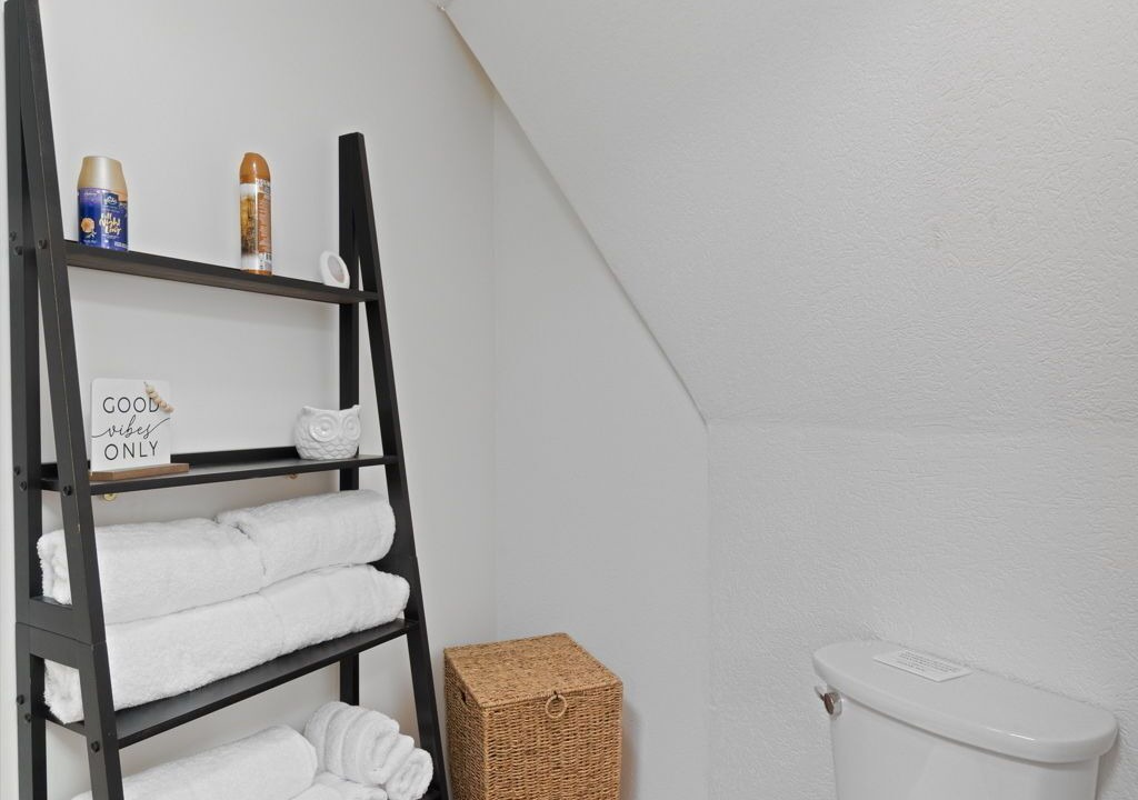 Photo of Bathroom in Stone County