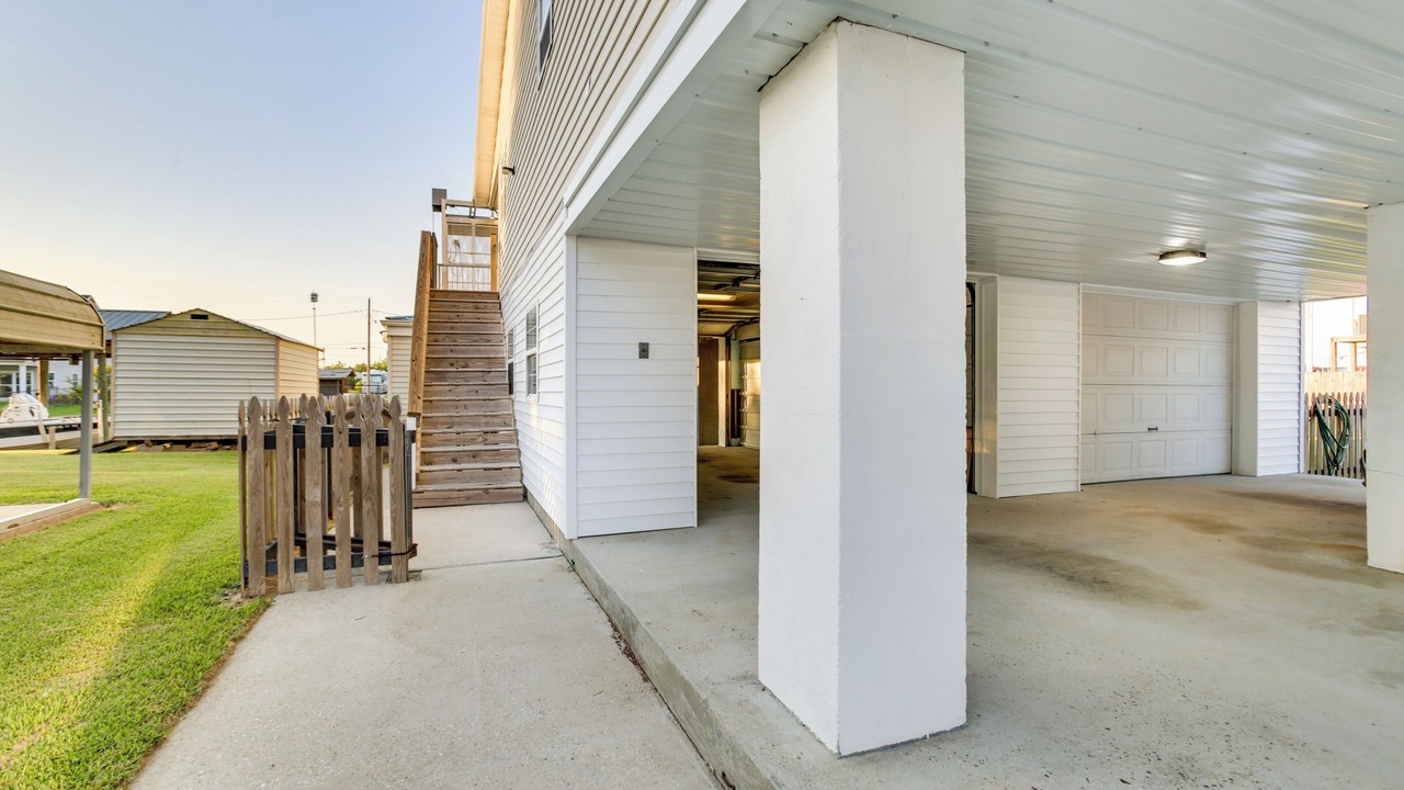 Photo of Outdoor in Barataria