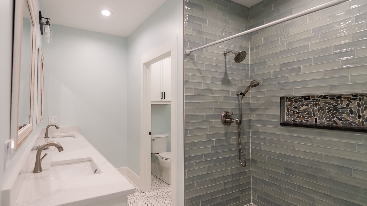 Photo of Bathroom in Golden Meadow