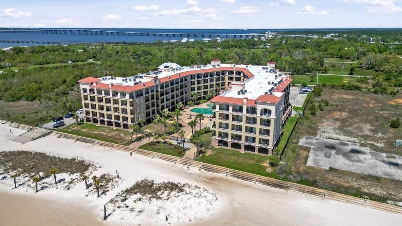 Photo of Outdoor in Henderson Point