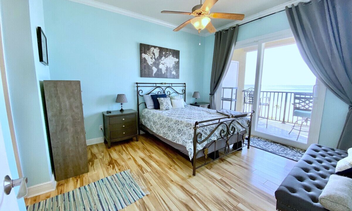 Photo of Bedroom in Henderson Point