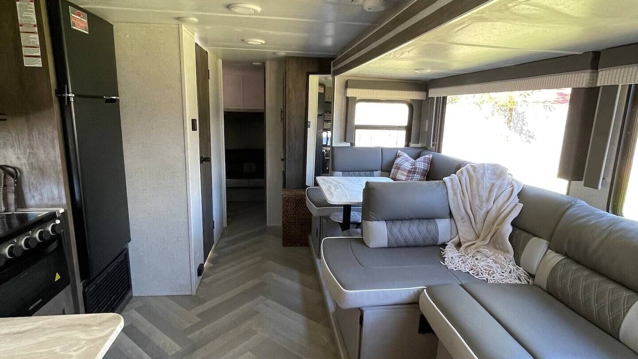 Photo of Livingroom in Oil City