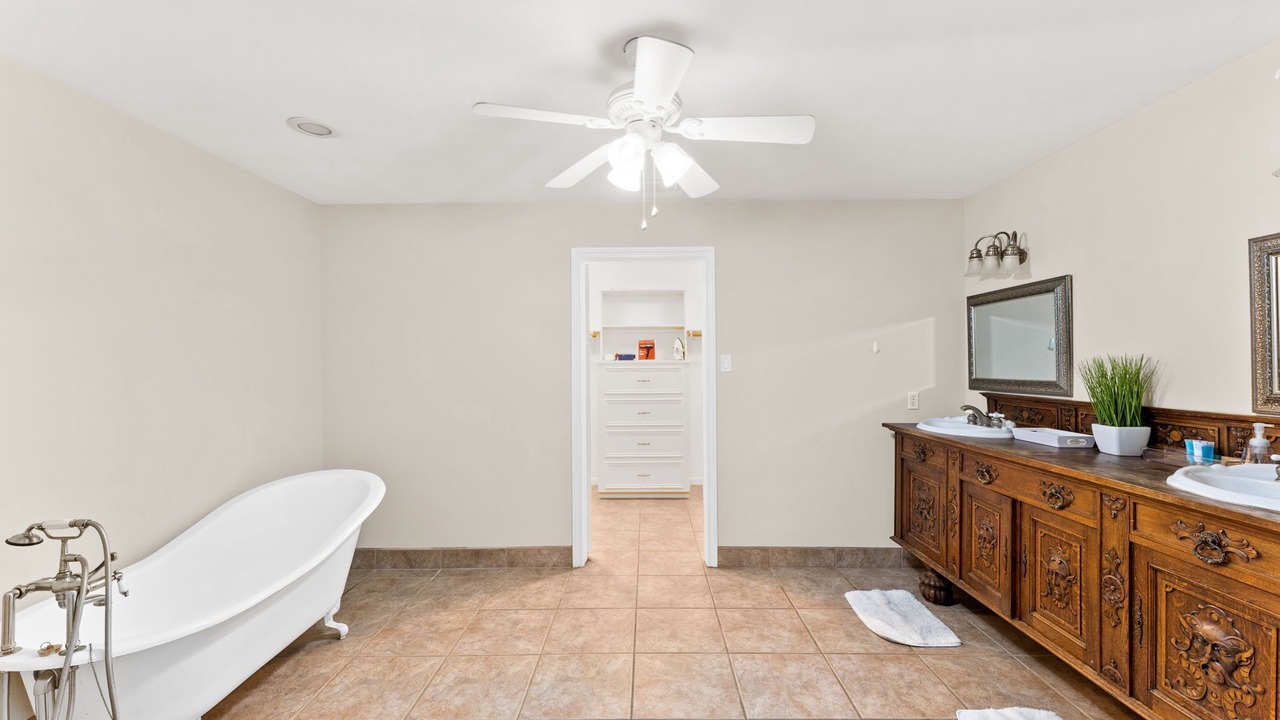Photo of Bathroom in Magnolia