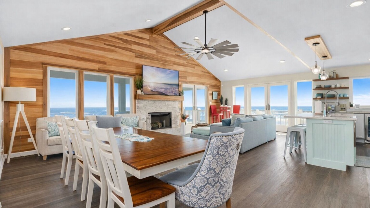 Photo of Livingroom in Pirates Beach