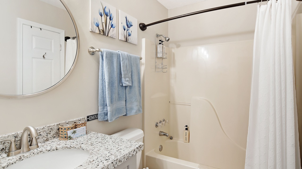 Photo of Bathroom in Ocean Springs