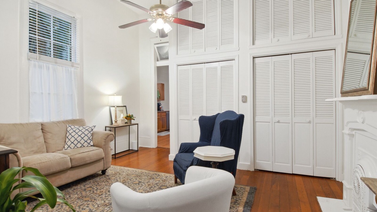 Photo of Livingroom in West Riverside