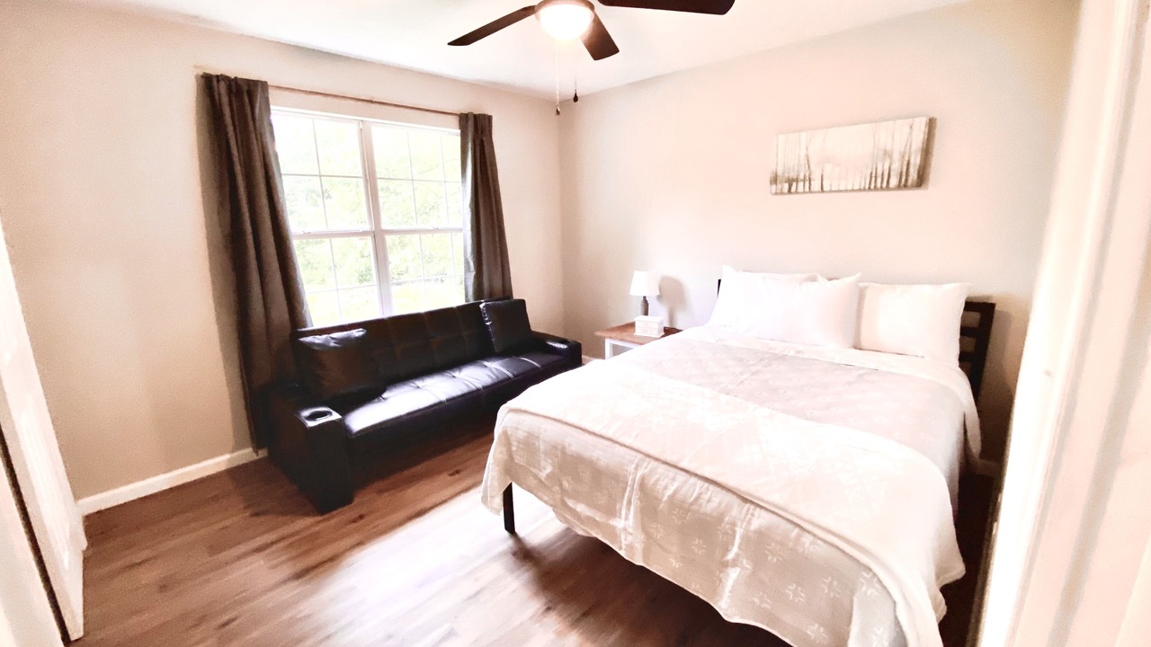 Photo of Bedroom in Pineville