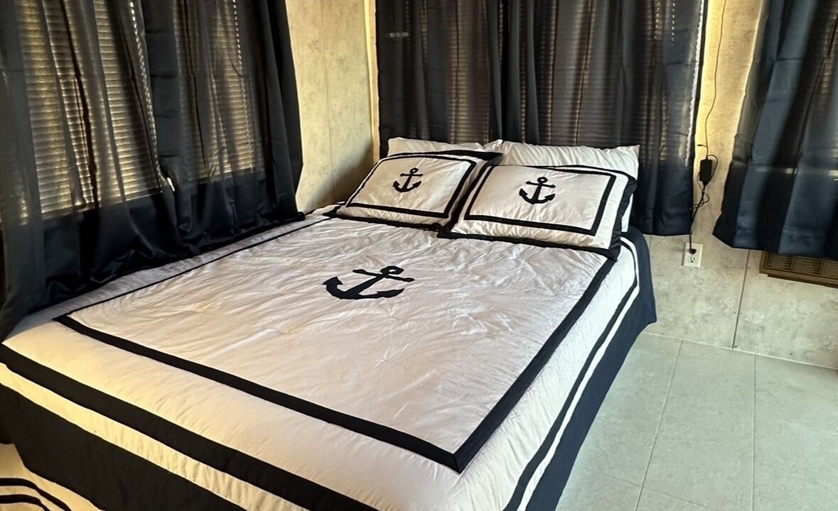 Photo of Bedroom in Cocodrie