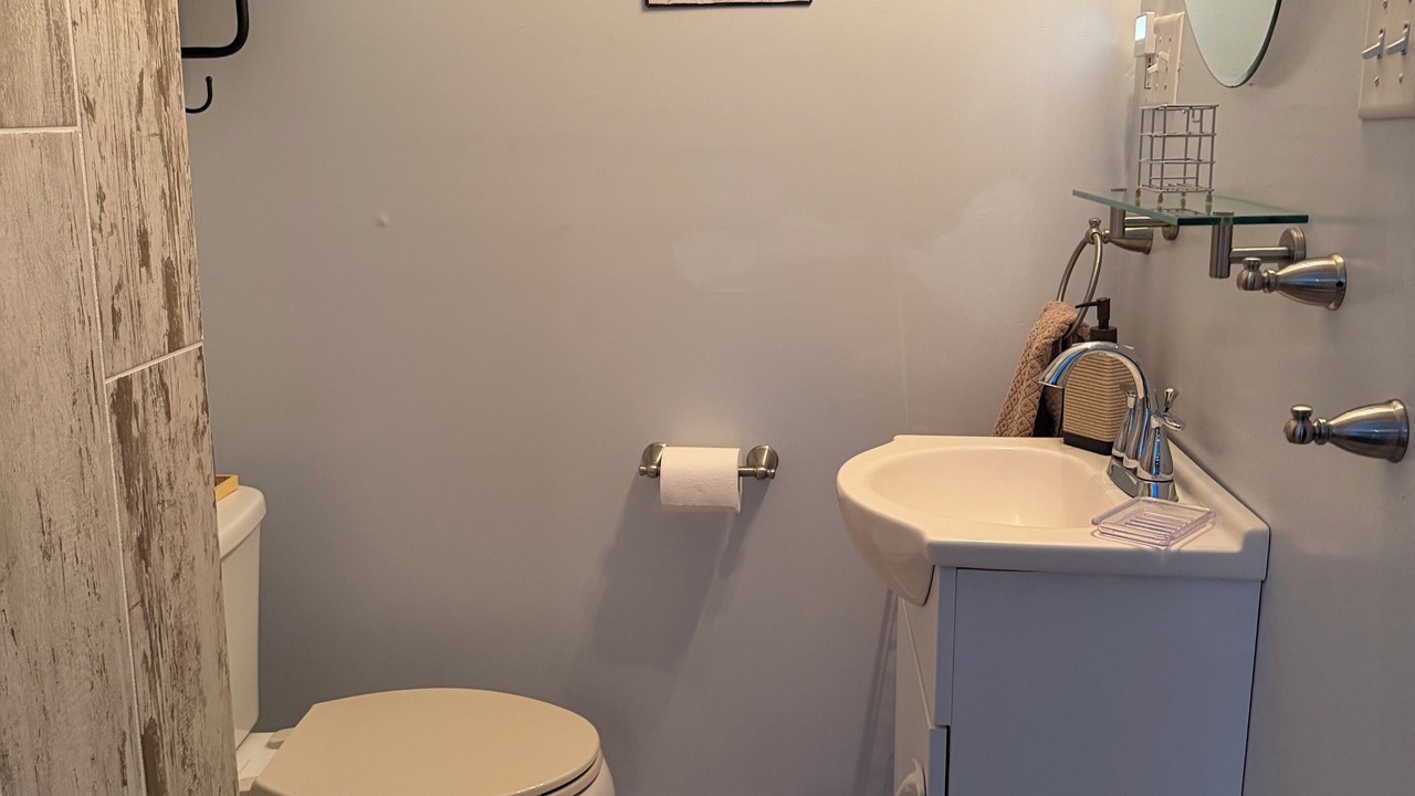 Photo of Bathroom in Leonidas