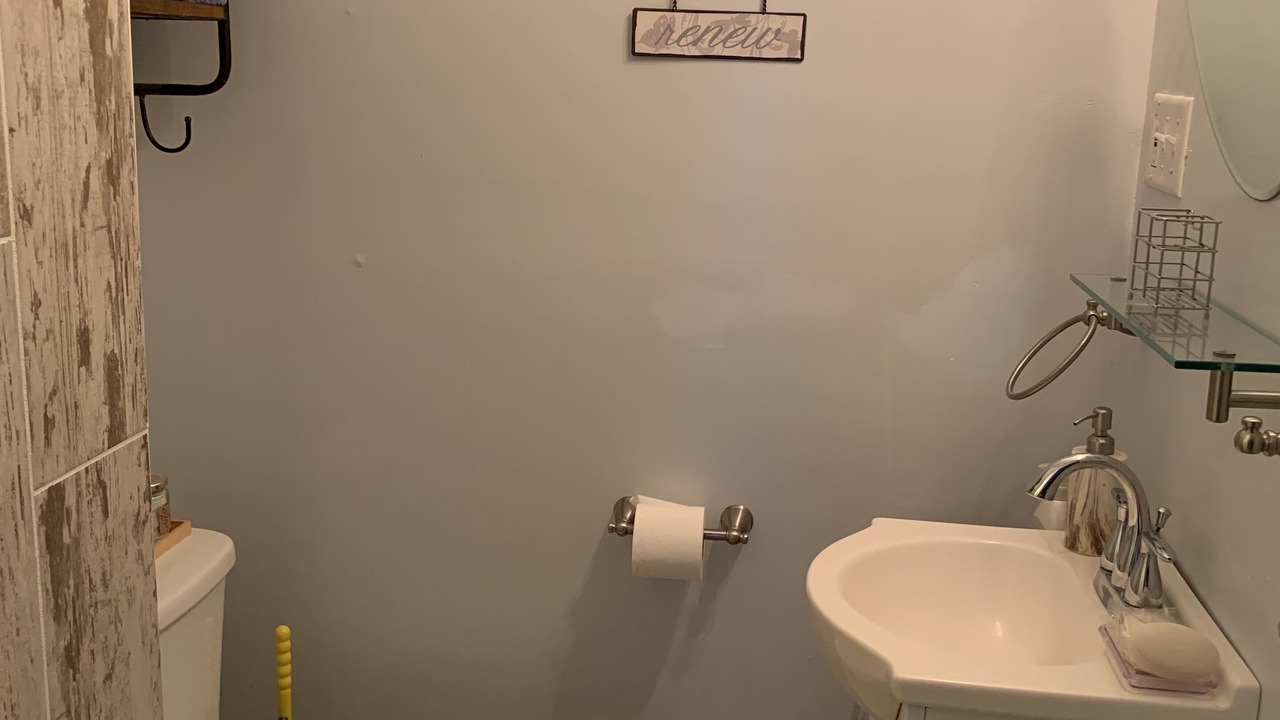 Photo of Bathroom in Leonidas