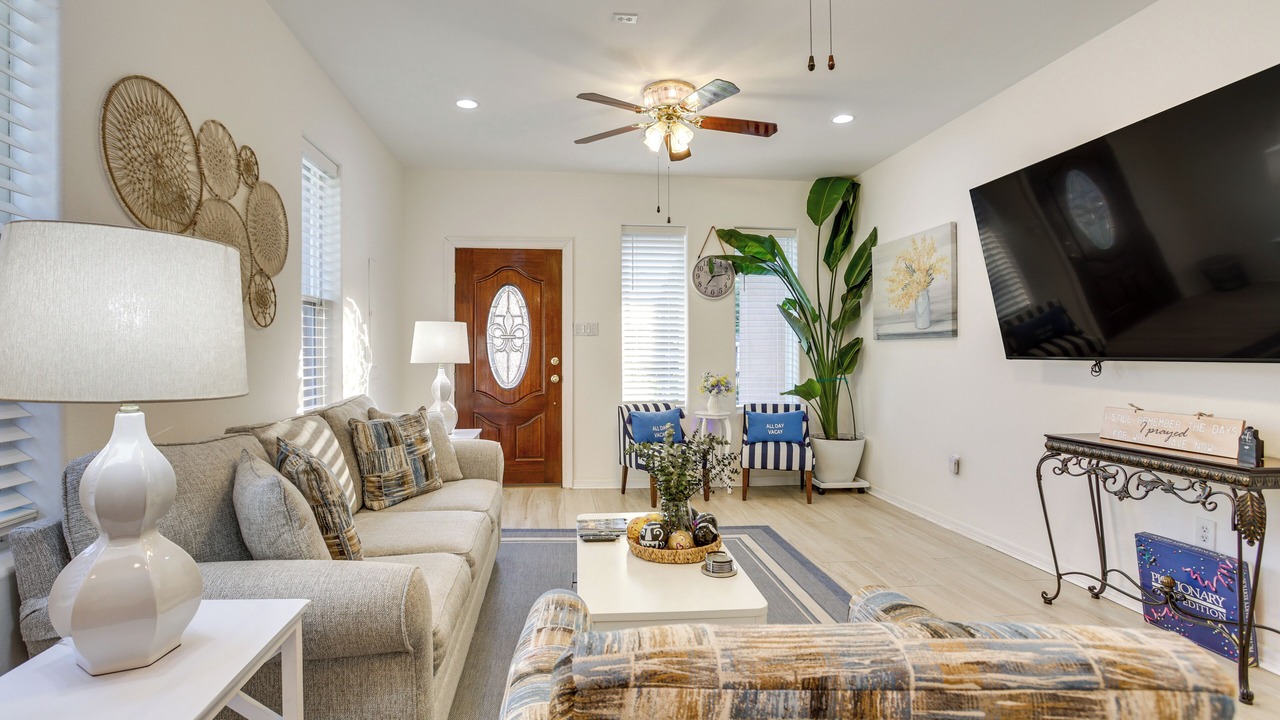 Photo of Livingroom in Gentilly Woods