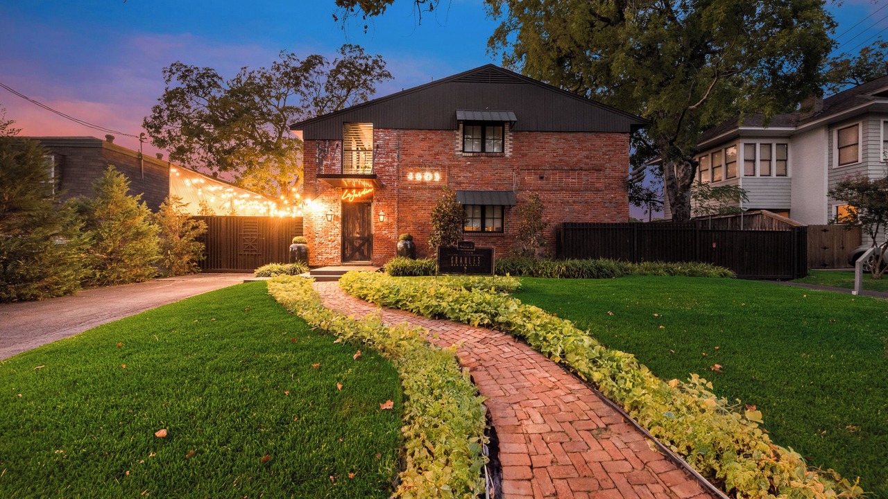 Photo of Outdoor in Peak's Suburban Addition