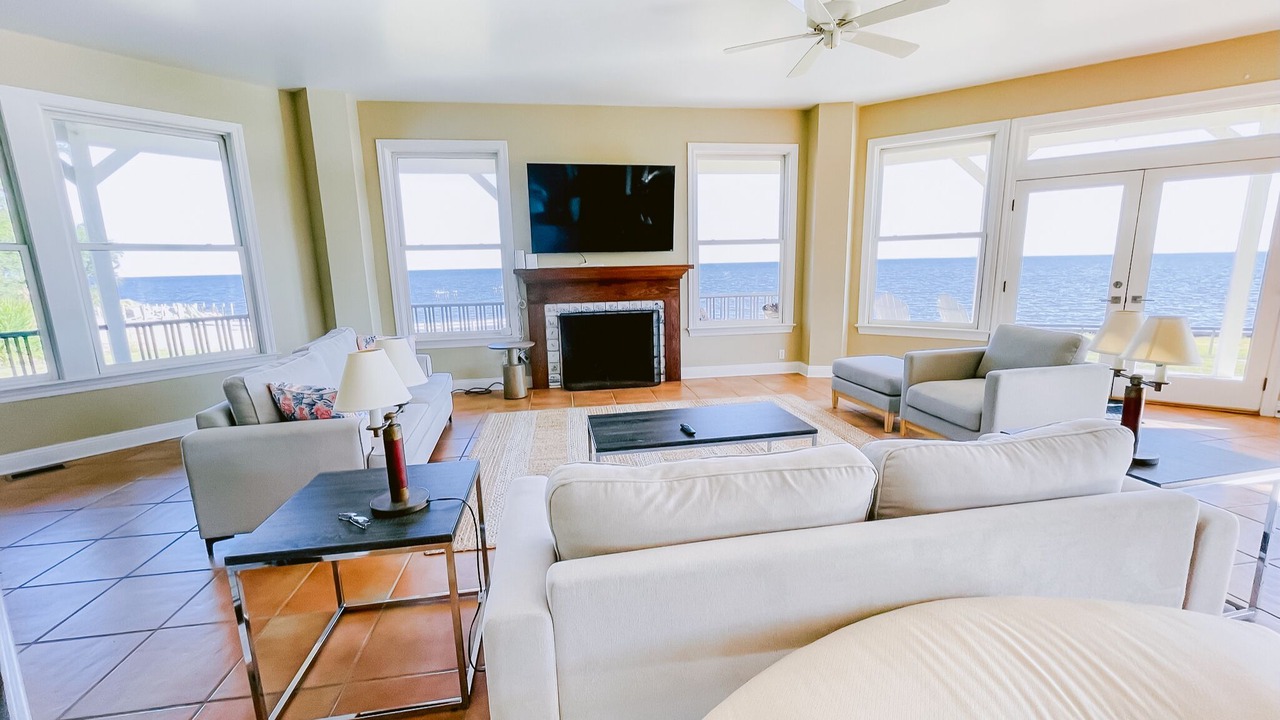 Photo of Bedroom in Ocean Springs