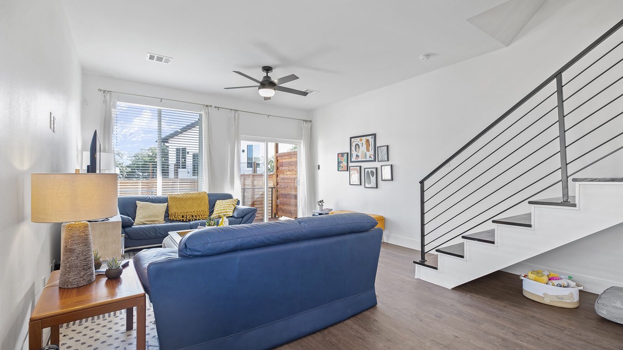 Photo of Livingroom in Highland Lake Estates