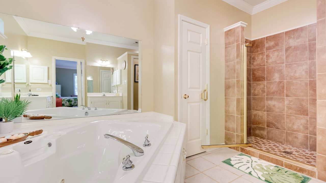 Photo of Bathroom in Diamondhead