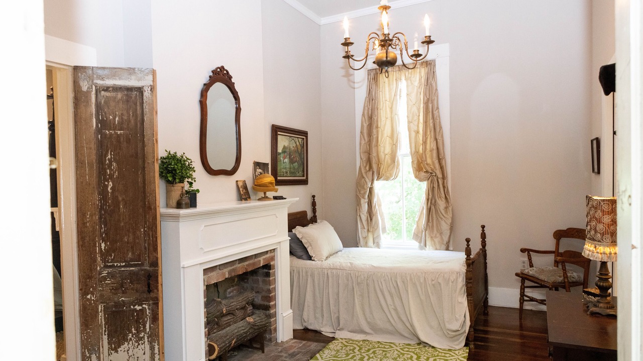 Photo of Bedroom in Natchez