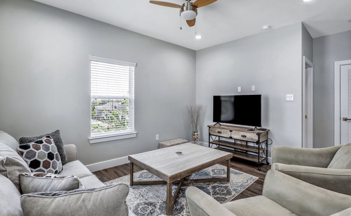 Photo of Livingroom in Clear Lake Shores