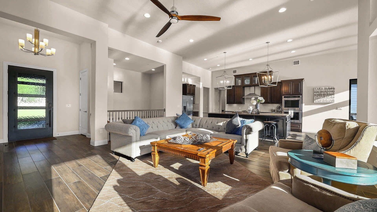 Photo of Bedroom in Apache Shores