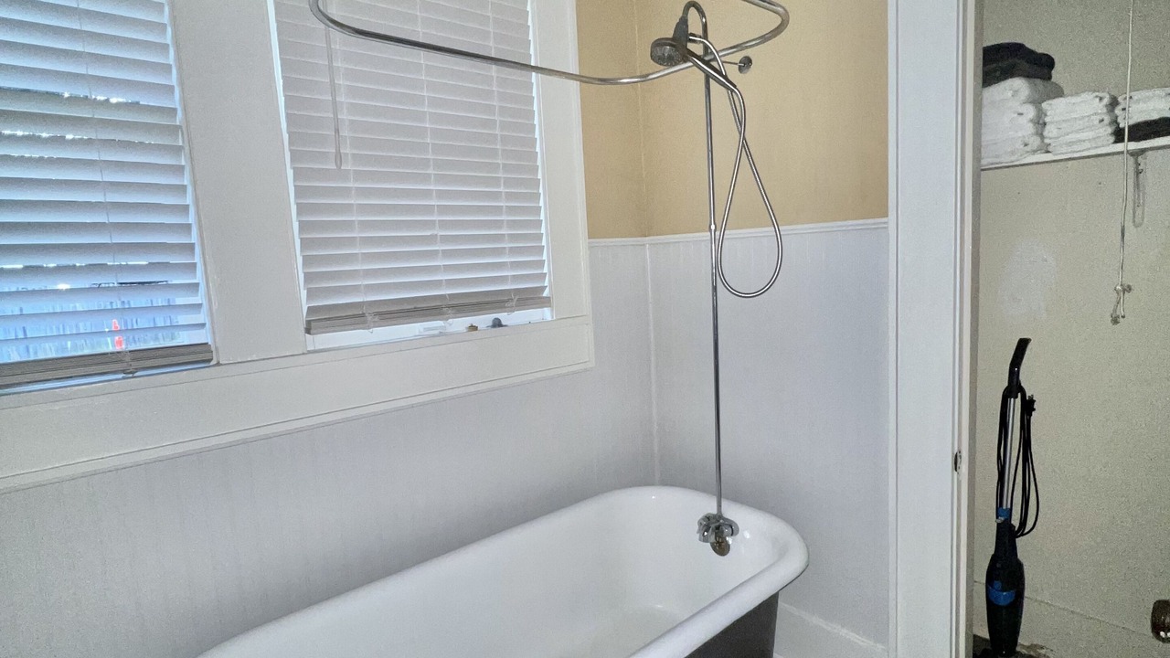 Photo of Bathroom in Highland Historic District