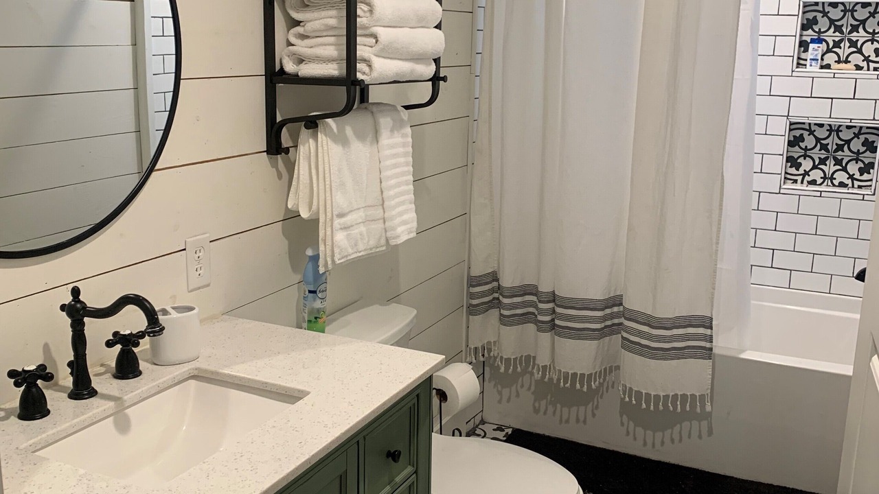 Photo of Bathroom in Negreet