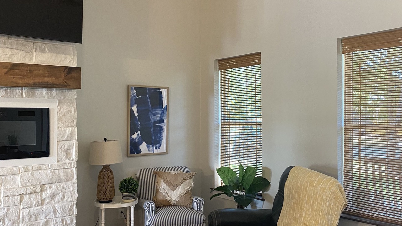 Photo of Livingroom in Sulphur