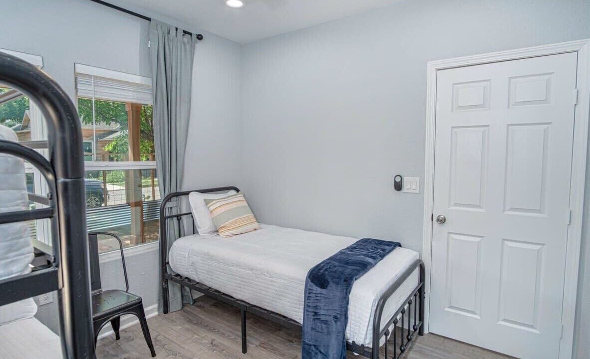 Photo of Bedroom in Nevada Street