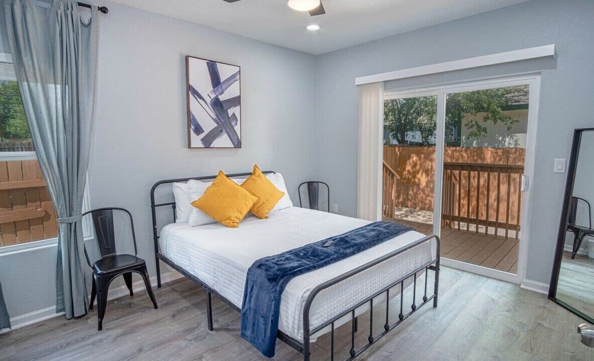 Photo of Bedroom in Nevada Street