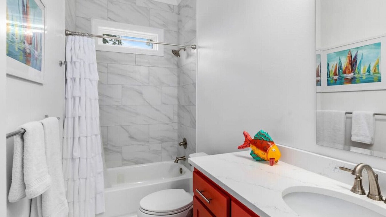 Photo of Bathroom in Long Beach