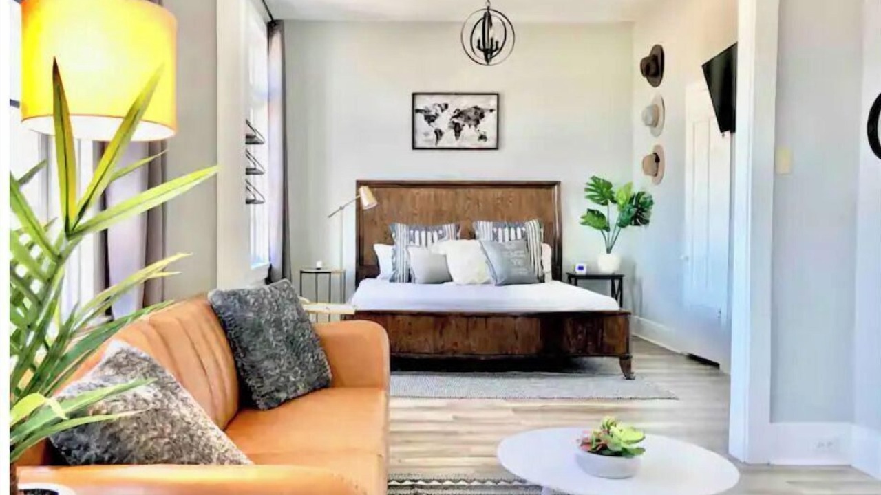 Photo of Bedroom in Uptown Historic District