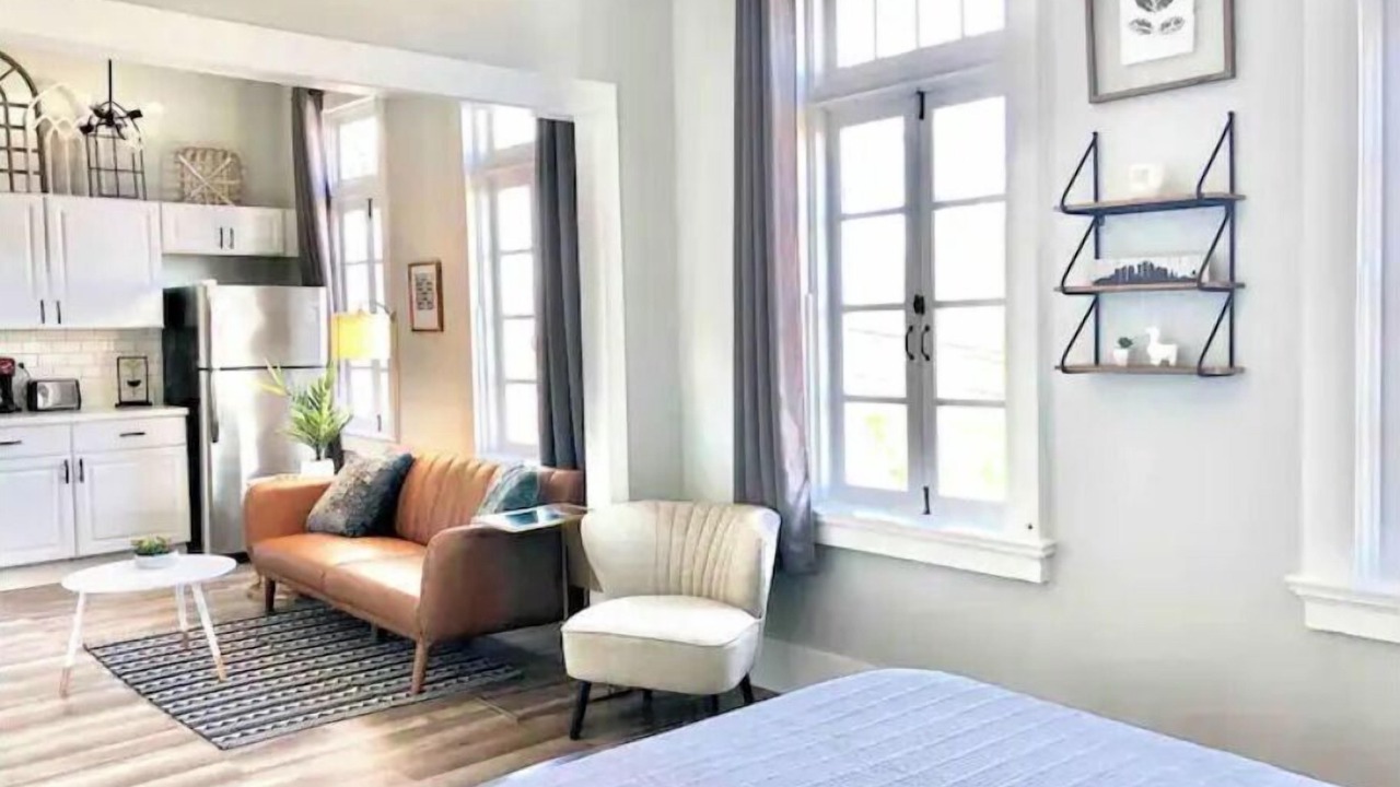 Photo of Bedroom in Uptown Historic District