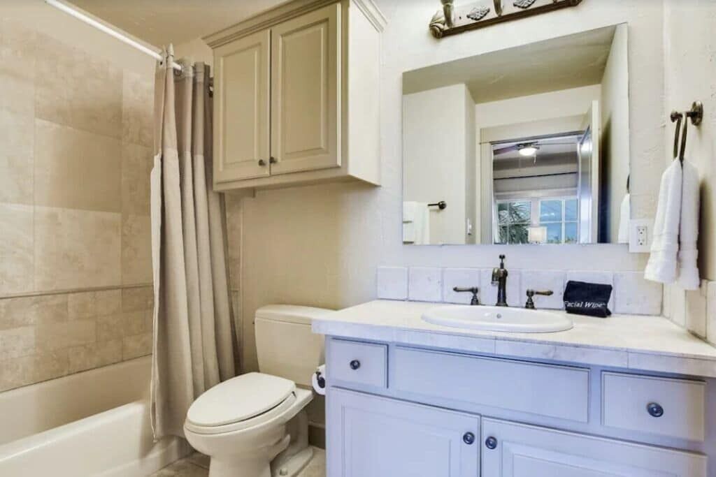 Photo of Bathroom in Marshall's Point