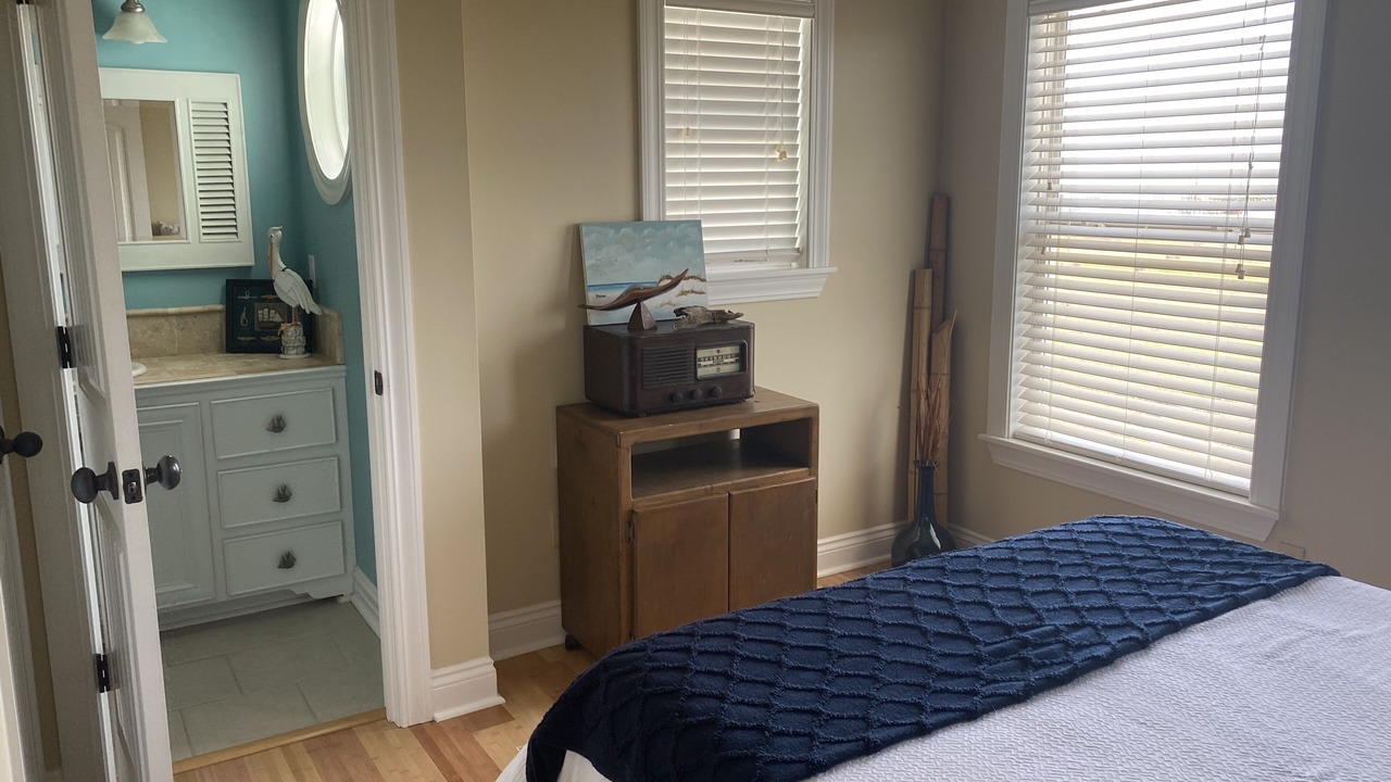 Photo of Bedroom in Cocodrie