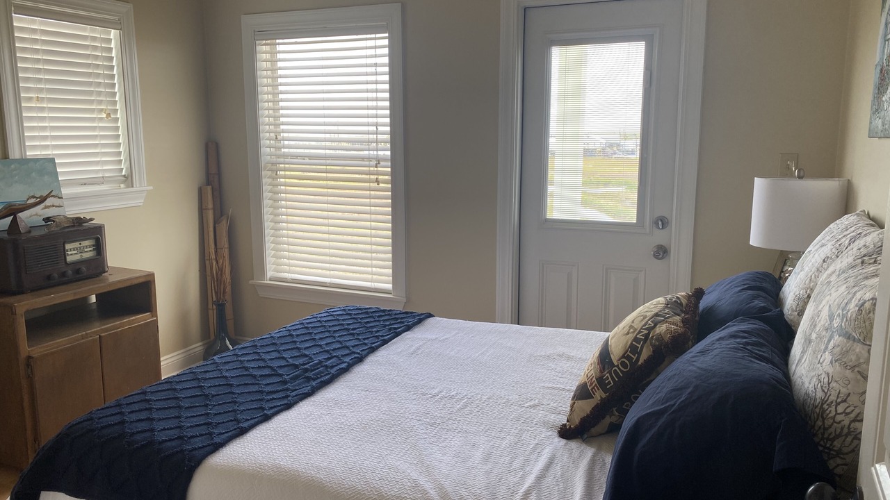 Photo of Bedroom in Cocodrie