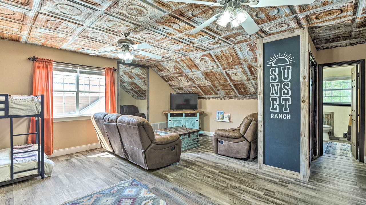 Photo of Livingroom in Sunset