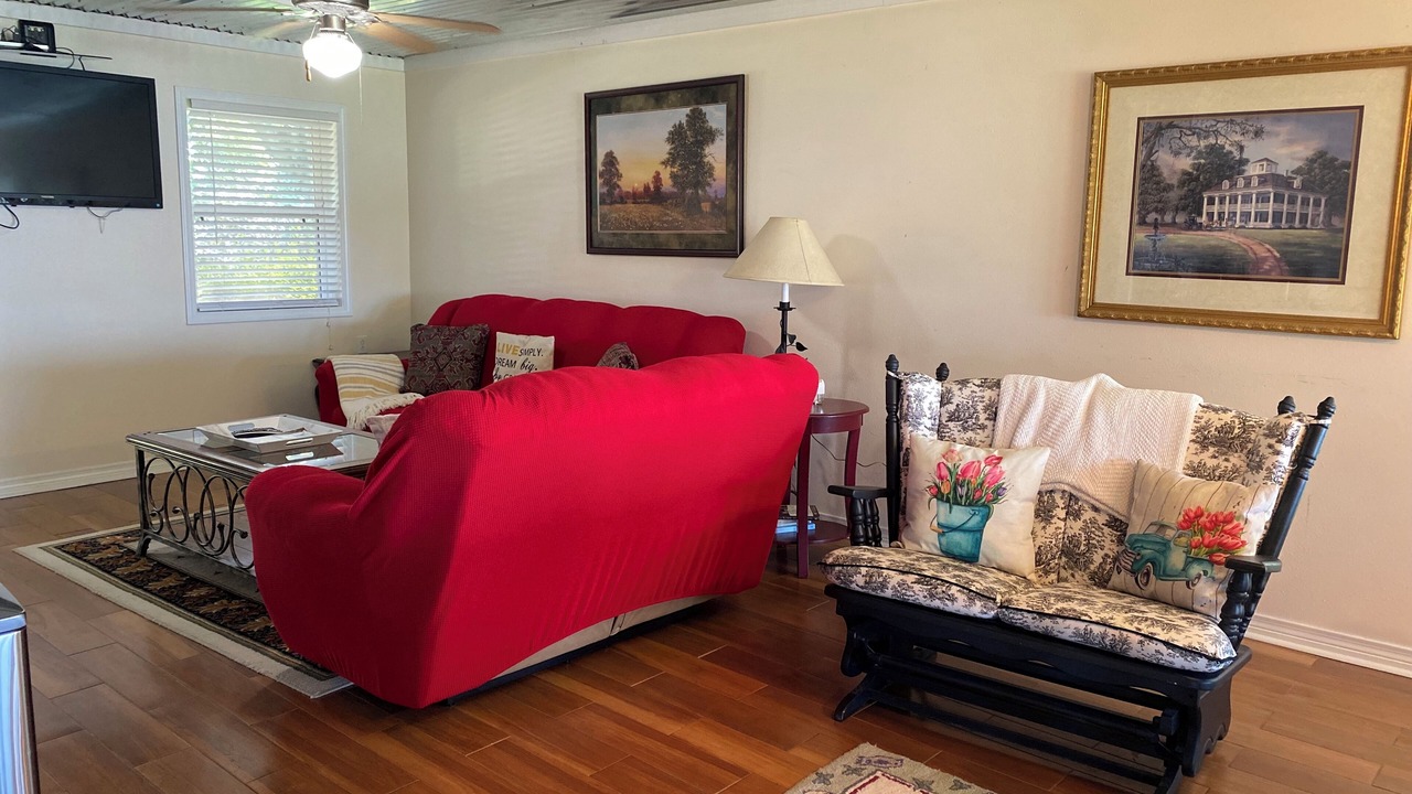 Photo of Livingroom in Farmerville