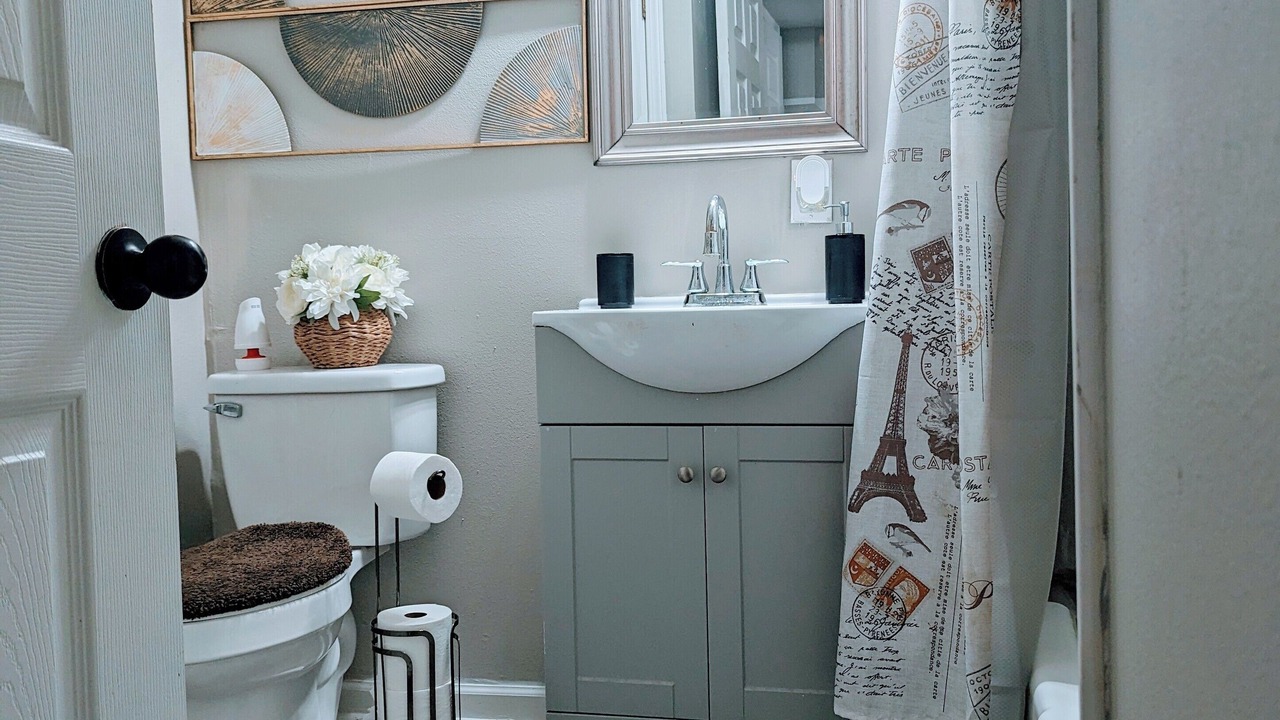Photo of Bathroom in Mid City North