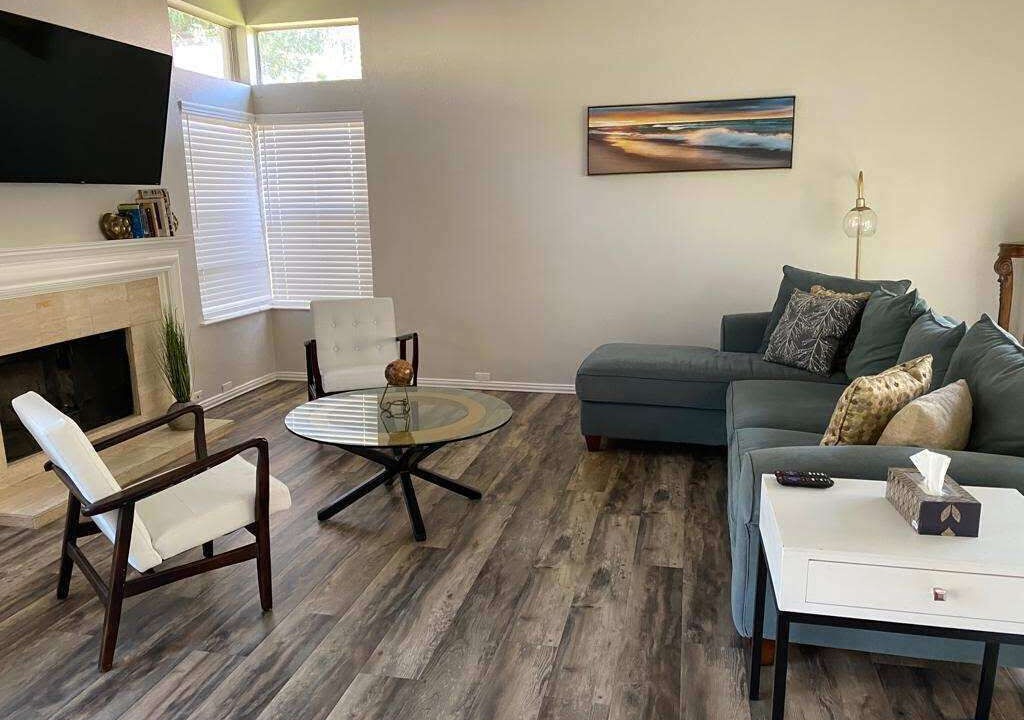 Photo of Livingroom in Far North Dallas